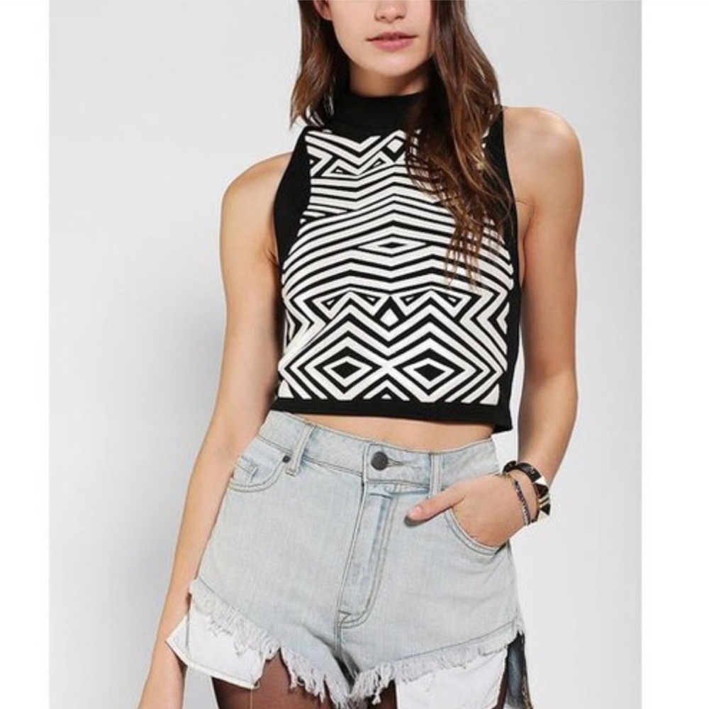 Sparkle & Fade Geo Mock Neck Crop Top sz XS NWOT